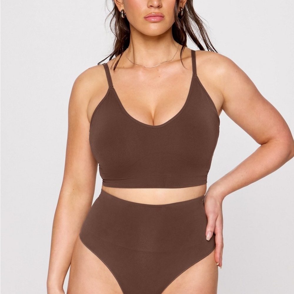 NWT YITTY Nearly Naked Long Line Shaping Bra